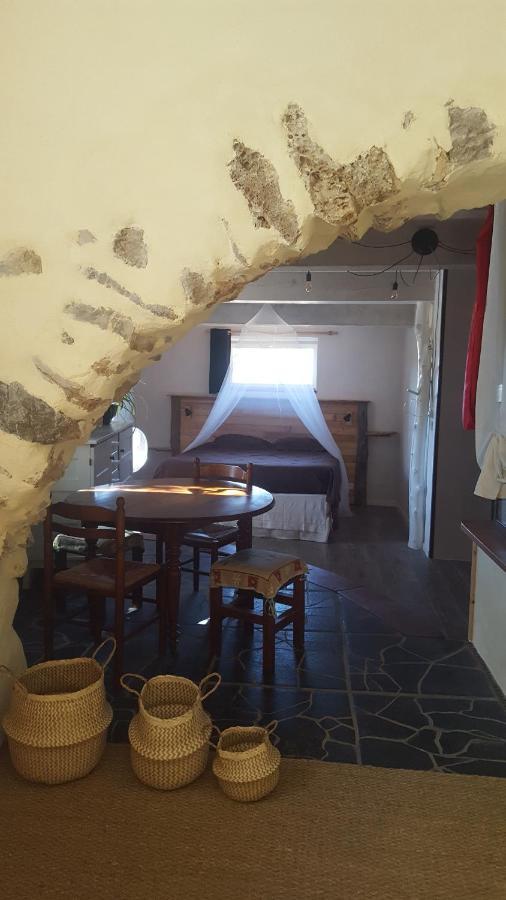 Gite Dans Ancienne Bergerie En Pleine Garrigue Fraissé-des-Corbières المظهر الخارجي الصورة