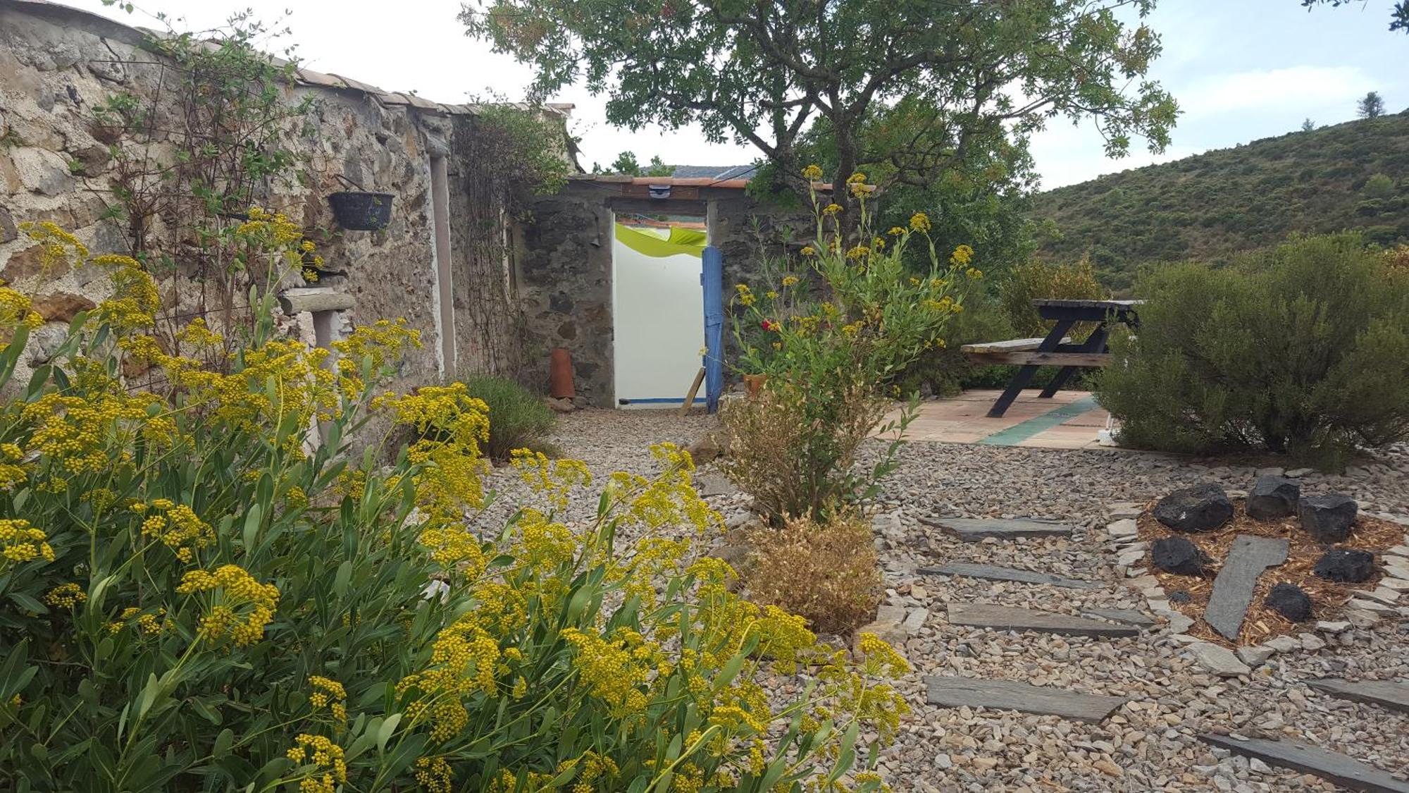 Gite Dans Ancienne Bergerie En Pleine Garrigue Fraissé-des-Corbières المظهر الخارجي الصورة
